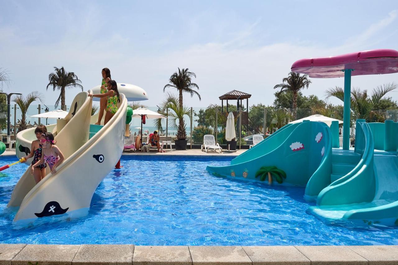 Sunrise Aparthotel Pool & Spa Mamaia Nord Нэводари Экстерьер фото